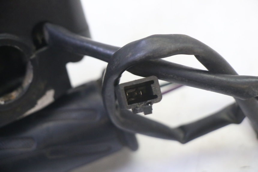 photo de RIGHT HANDLEBAR SWITCH PEUGEOT VIVACITY NEW 2T 50 (2008 - 2017)