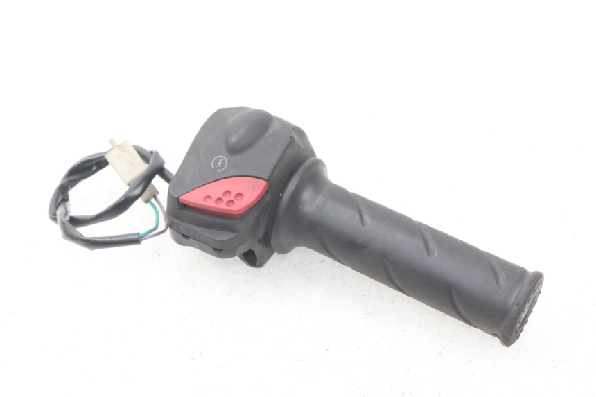 photo de RIGHT HANDLEBAR SWITCH PEUGEOT VIVACITY 50 (2004 - 2009)