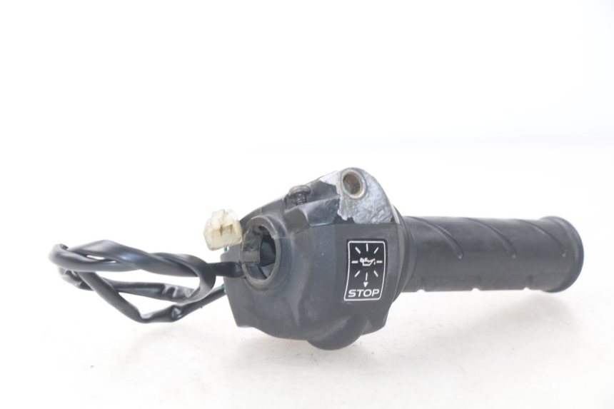 photo de RIGHT HANDLEBAR SWITCH PEUGEOT VIVACITY 50 (2004 - 2009)