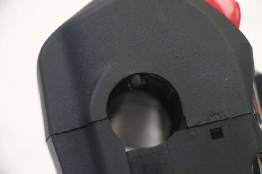 photo de RIGHT SWITCH YAMAHA XMAX X-MAX 125 (2021 - 2025)