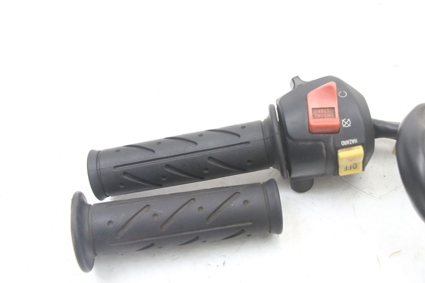 photo de RIGHT SWITCH KYMCO XCITING 500 (2007 - 2010)