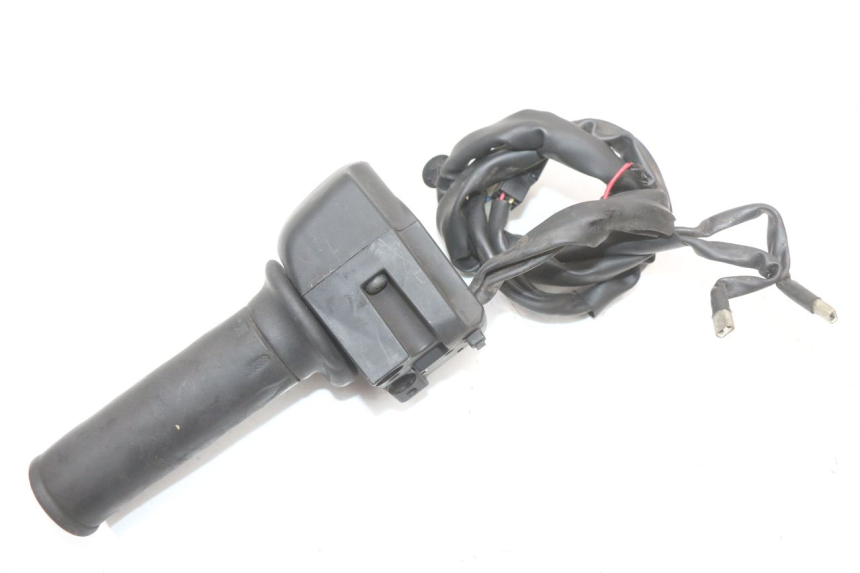 photo de RIGHT HANDLEBAR SWITCH YAMAHA XMAX X-MAX ABS 125 (2017 - 2020)
