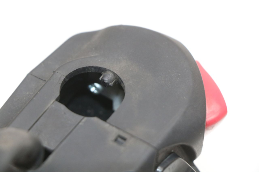 photo de RIGHT HANDLEBAR SWITCH YAMAHA XMAX X-MAX ABS 125 (2017 - 2020)