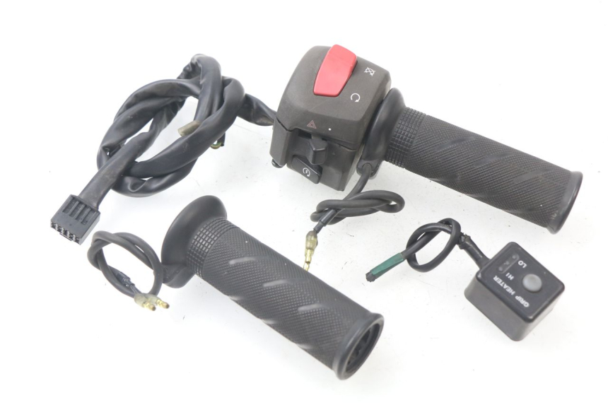 photo de RIGHT SWITCH YAMAHA XP T-MAX TMAX ABS 530 (2012 - 2015)