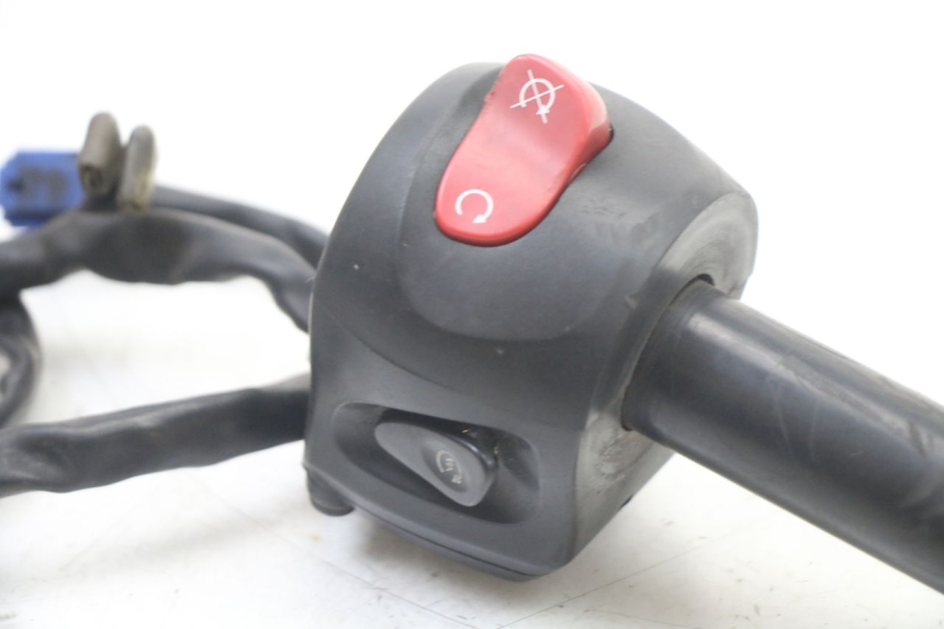 photo de RIGHT SWITCH YAMAHA XJ6 ABS 600 (2008 - 2016)
