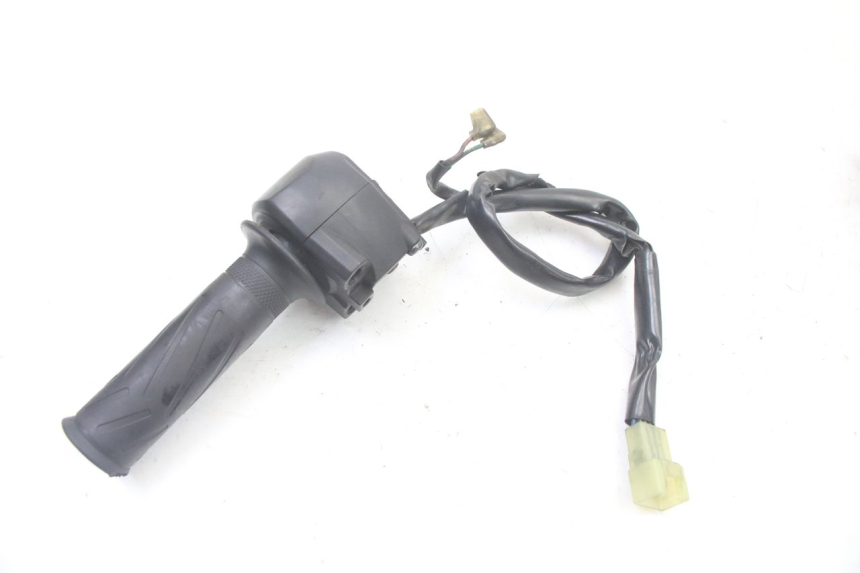 photo de RIGHT SWITCH YAMAHA YP X-MAX XMAX 400 (2014 - 2017)