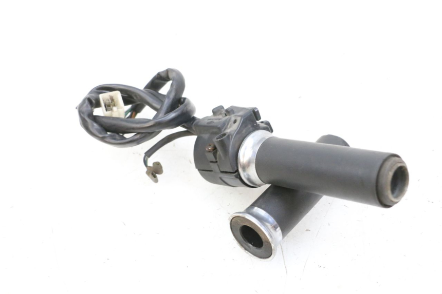 photo de RIGHT SWITCH KYMCO ZING 125 (1997 - 2003) - Alternative perspective