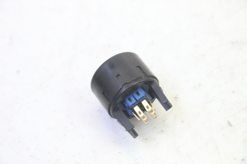 photo de HAZARD SWITCH ADIVA AD3 300 (2014 - 2020)