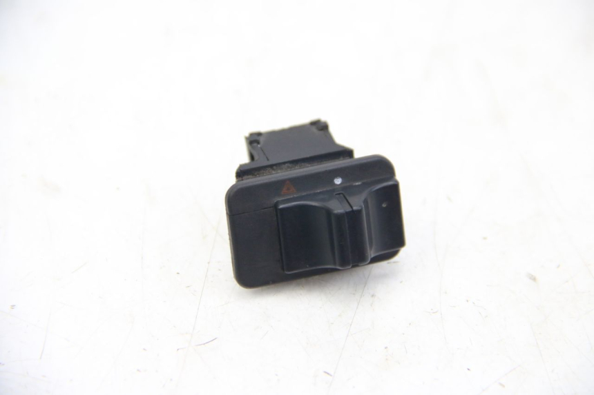 photo de TURN SIGNAL SWITCH ECCITY ARTELEC 670 1 (2013 - 2017)