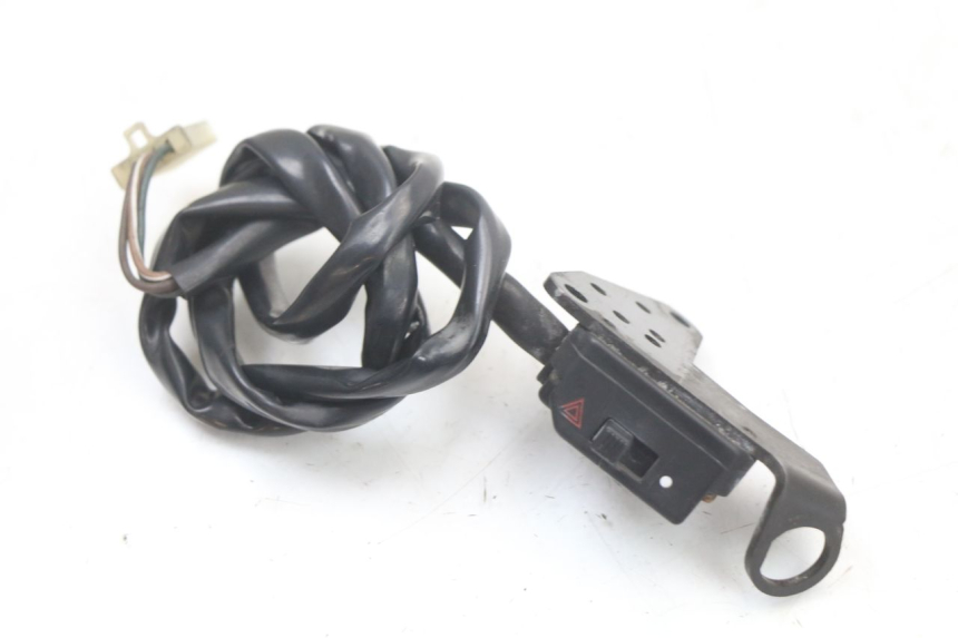 photo de HAZARD SWITCH YAMAHA FJR ABS 1300 (2006 - 2012)