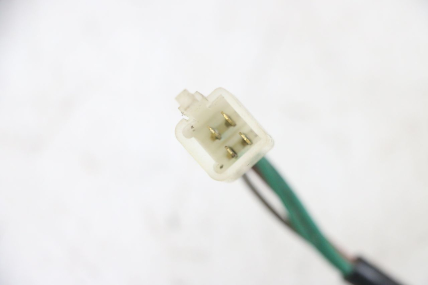 photo de HAZARD SWITCH SYM GTS EVO 125 (2009 - 2013) - Technical close-up