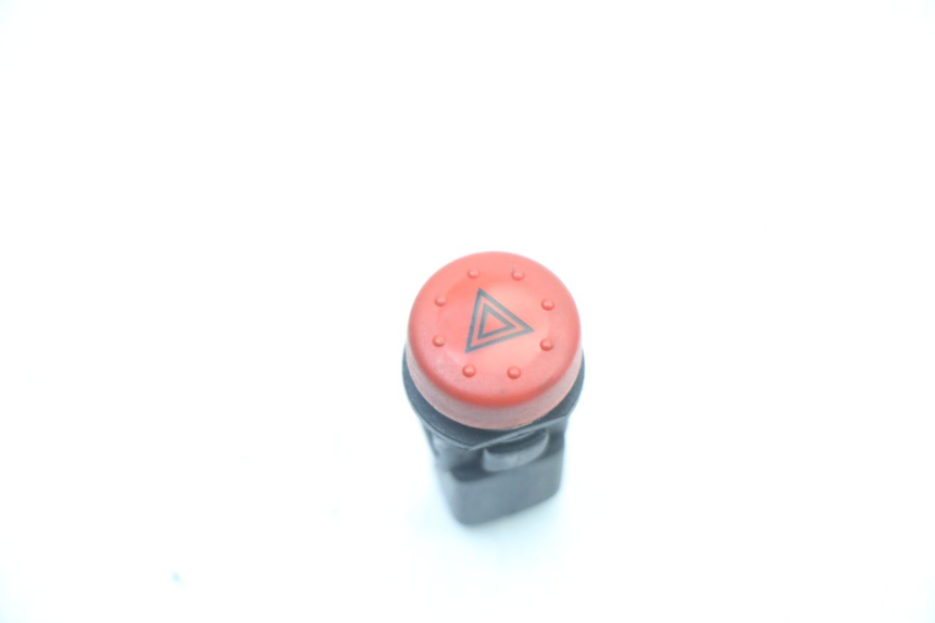 photo de TURN SIGNAL SWITCH PIAGGIO MP3 LT 400 (2007 - 2012)