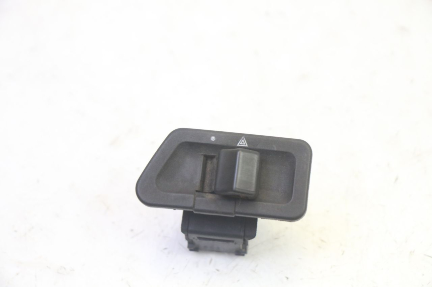 photo de TURN SIGNAL SWITCH YAMAHA X-MAX XMAX 250 (2006 - 2009)
