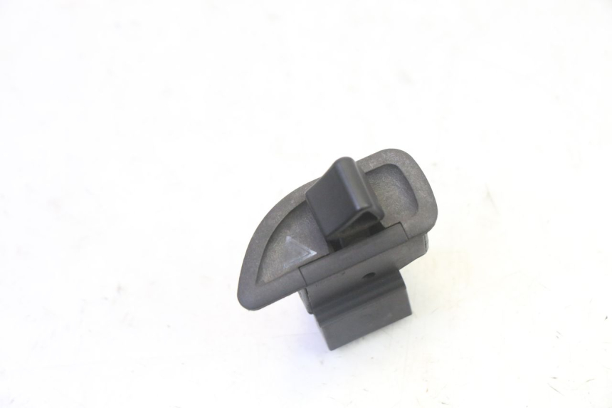 photo de TURN SIGNAL SWITCH PIAGGIO XEVO - X EVO 125 (2007 - 2016)