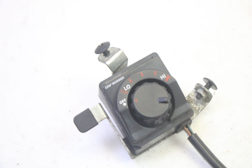 photo de SWITCH YAMAHA FJR ABS 1300 (2006 - 2012) - Component detail