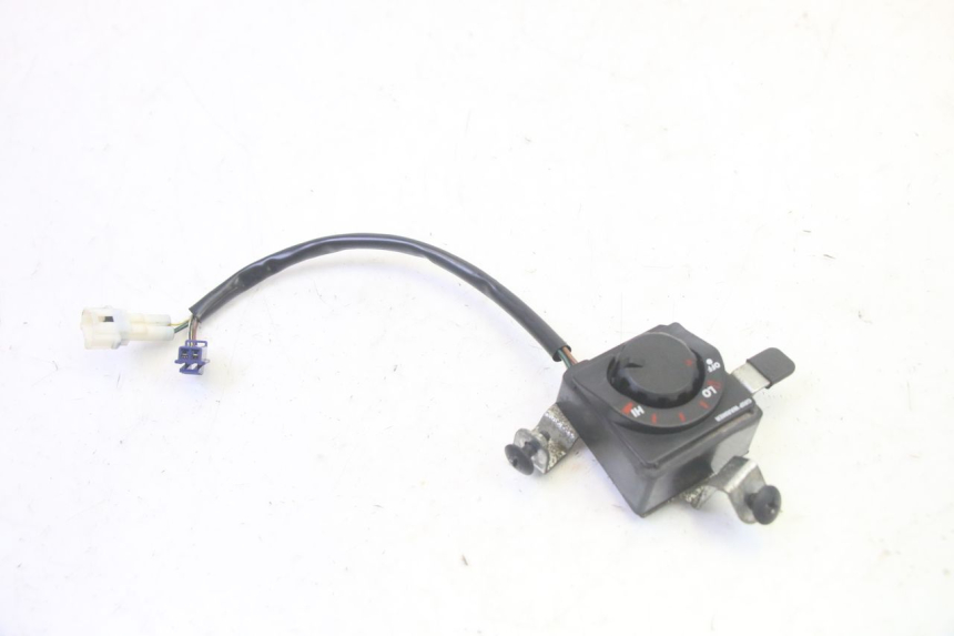 photo de SWITCH YAMAHA FJR ABS 1300 (2006 - 2012) - Zoom on usage condition