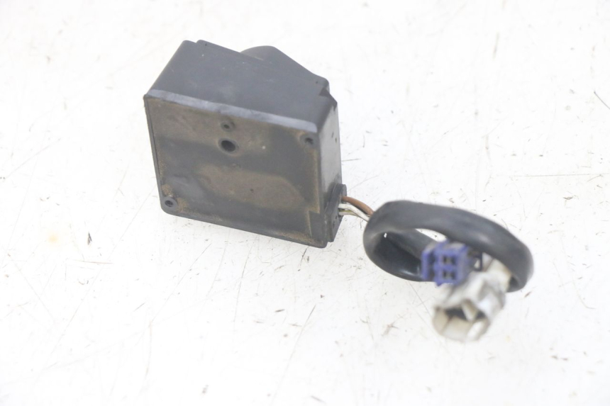 photo de SWITCH YAMAHA FJR ABS 1300 (2006 - 2012) - Alternative perspective