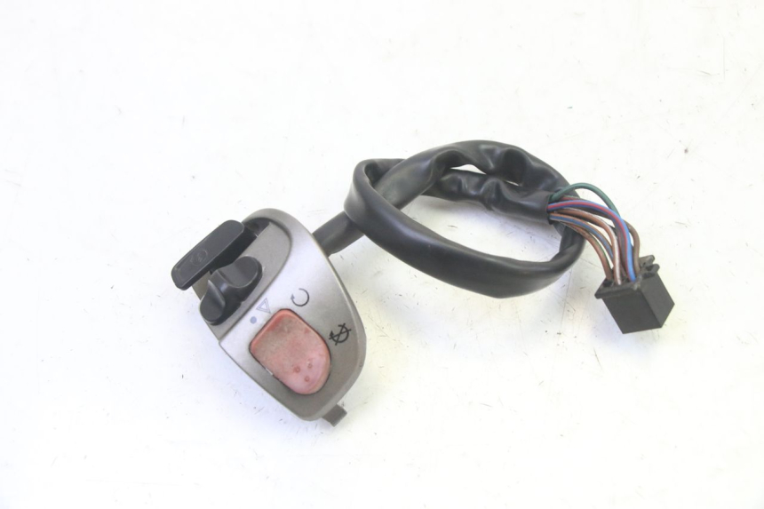 photo de LEFT SWITCH QUADRO 4 4D 350 (2015 - 2018)