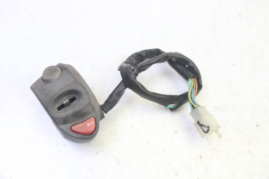 photo de LEFT SWITCH ADIVA AD3 300 (2014 - 2020)