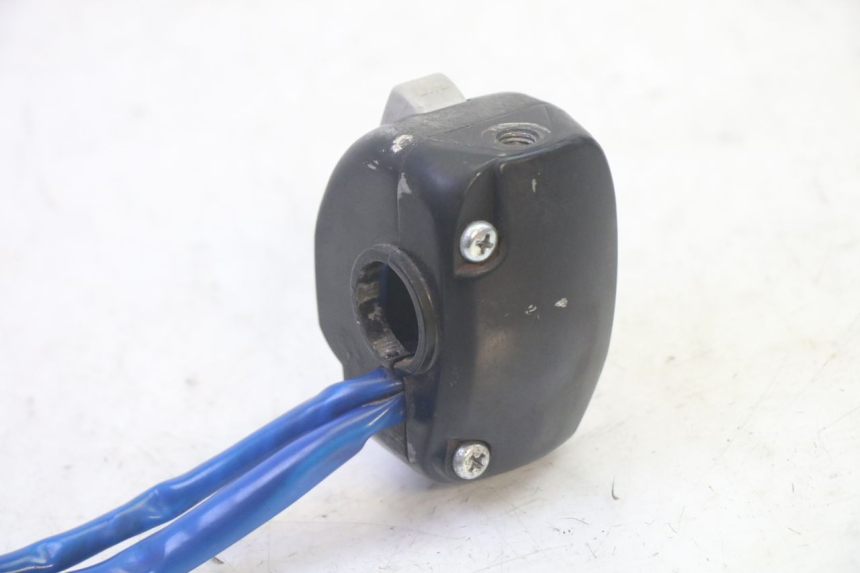 photo de LEFT HANDLEBAR SWITCH KYMCO AGILITY 16+ 4T 50 (2018 - 2023) - Technical close-up