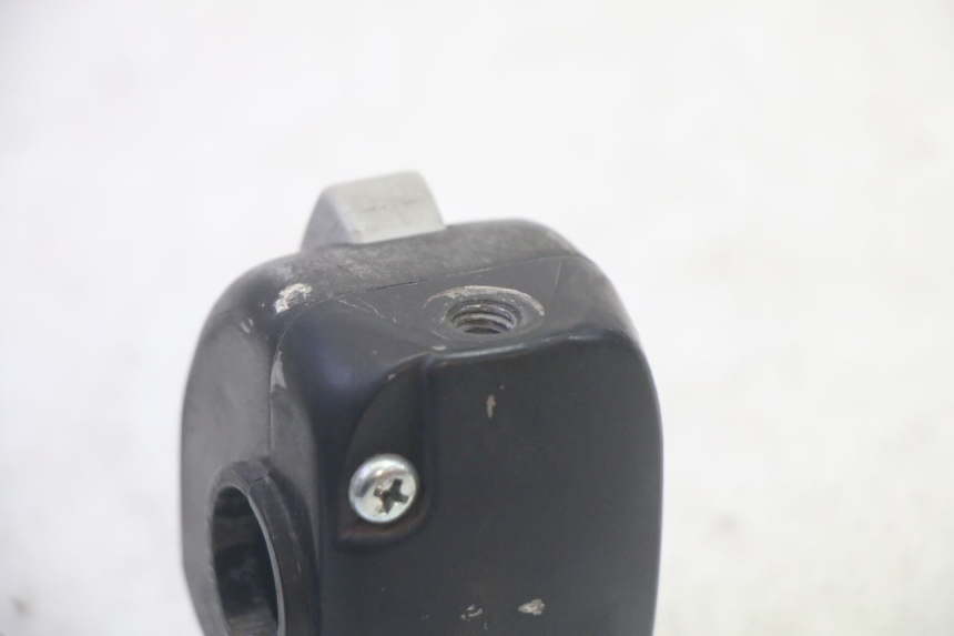 photo de LEFT HANDLEBAR SWITCH KYMCO AGILITY 16+ 4T 50 (2018 - 2023) - Product overview