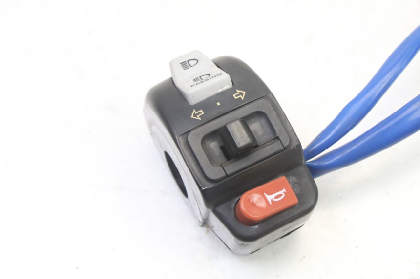photo de LEFT HANDLEBAR SWITCH KYMCO AGILITY 4T 50 (2018 - 2022)