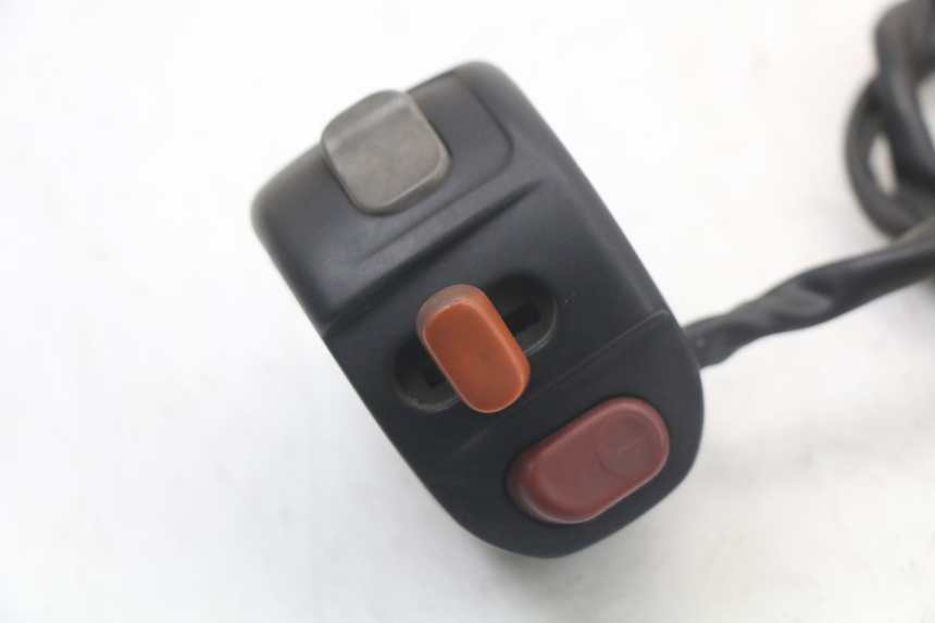 photo de LEFT HANDLEBAR SWITCH BMW C1 125 (2000 - 2003)