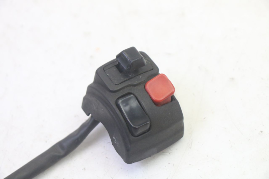 photo de LEFT HANDLEBAR SWITCH MBK BOOSTER SPIRIT 50 (2004 - 2017) - Alternative perspective