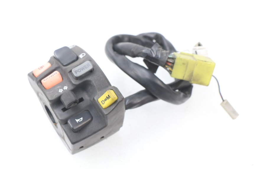 photo de LEFT HANDLEBAR SWITCH SUZUKI BURGMAN 650 (2002 - 2004)