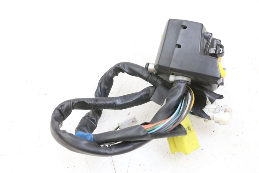 photo de LEFT SWITCH SUZUKI BURGMAN 650 (2013 - 2020)