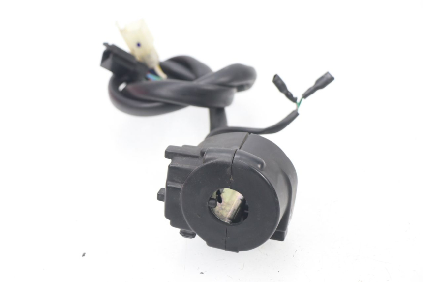 photo de LEFT SWITCH HONDA CBF 125 (2009 - 2015)
