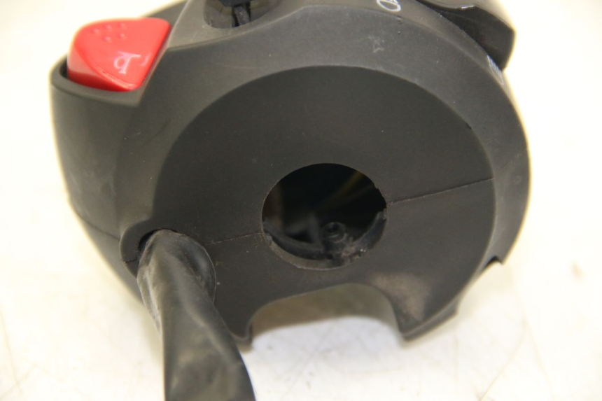 photo de LEFT HANDLEBAR SWITCH PEUGEOT CITYSTAR 125 (2011 - 2017)