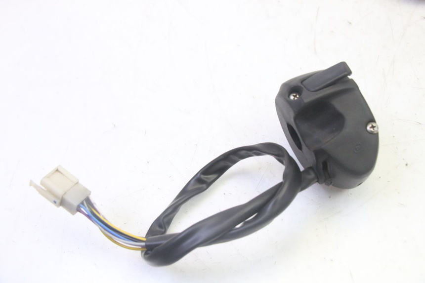 photo de LEFT HANDLEBAR SWITCH PEUGEOT CITYSTAR 50 (2013 - 2017)