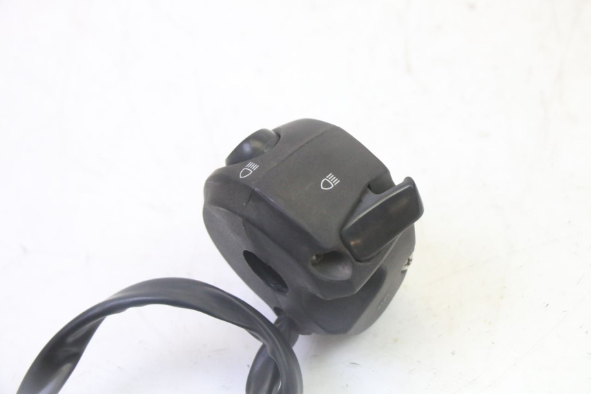 photo de LEFT HANDLEBAR SWITCH PEUGEOT CITYSTAR 50 (2013 - 2017)