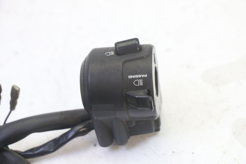 photo de LEFT HANDLEBAR SWITCH HONDA FES S-WING SWING ABS 125 (2007 - 2015)
