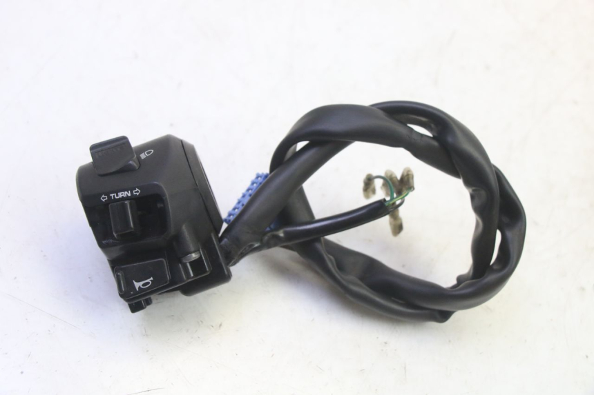 photo de LEFT HANDLEBAR SWITCH HONDA FES S-WING SWING ABS 125 (2007 - 2015)