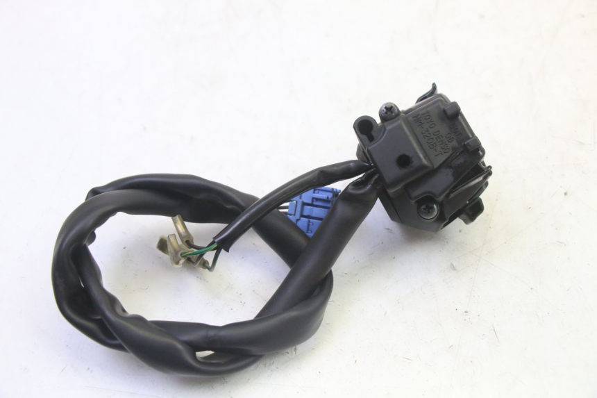 photo de LEFT HANDLEBAR SWITCH HONDA FES S-WING SWING ABS 125 (2007 - 2015)