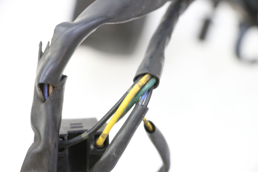 photo de LEFT SWITCH YAMAHA FZ6 N FAZER 600 (2004 - 2006)