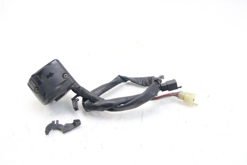 photo de LEFT SWITCH YAMAHA FZS FAZER 600 (2001 - 2003)