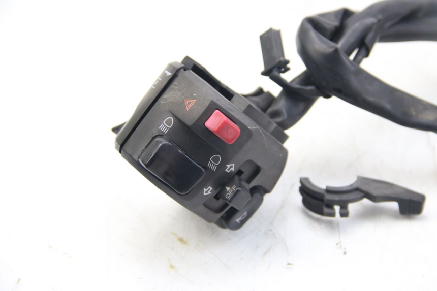 photo de LEFT SWITCH YAMAHA FZS FAZER 600 (2001 - 2003)