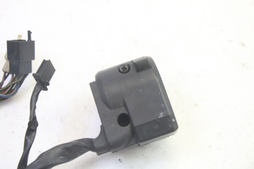 photo de LEFT SWITCH KAWASAKI GPZ RX 1000 (1986 - 1988) - Checked used part