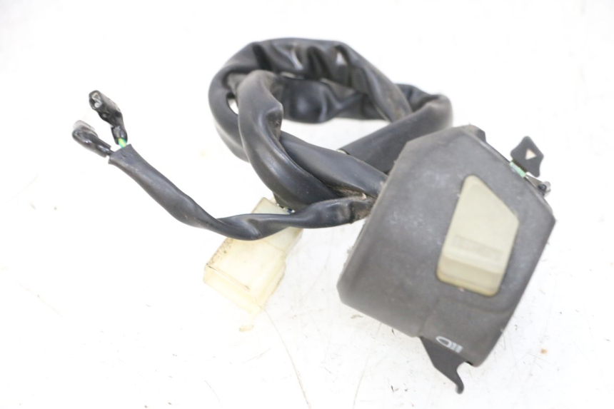 photo de LEFT SWITCH JM MOTORS GTS 125 (2015 - 2019) - Fixing points details