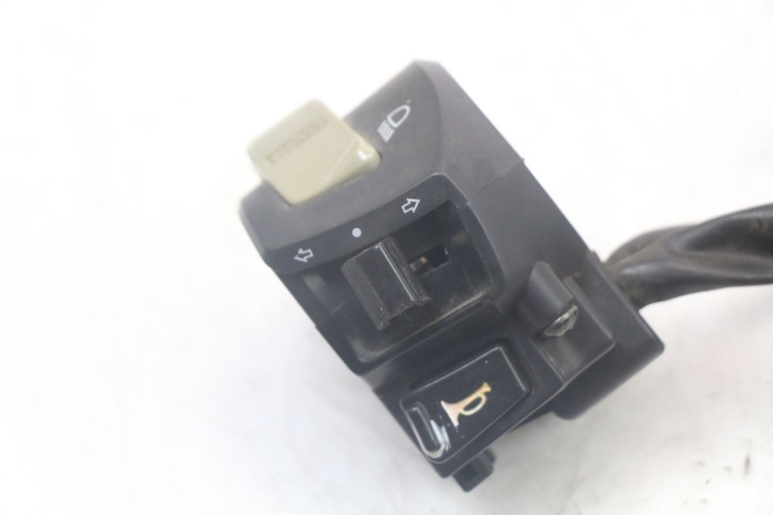 photo de LEFT HANDLEBAR SWITCH JONWAY AZTRAL 125 (2008 - 2017)