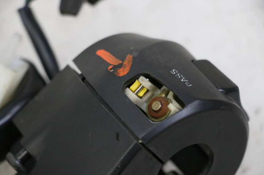 photo de LEFT SWITCH SYM JOYMAX 125 (2010 - 2017)