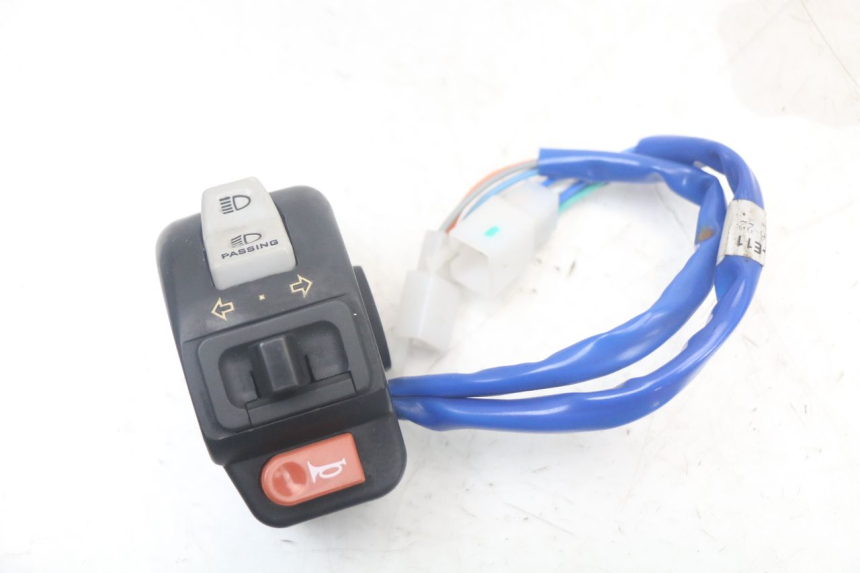 photo de LEFT HANDLEBAR SWITCH KYMCO AGILITY 4T 50 (2018 - 2022)