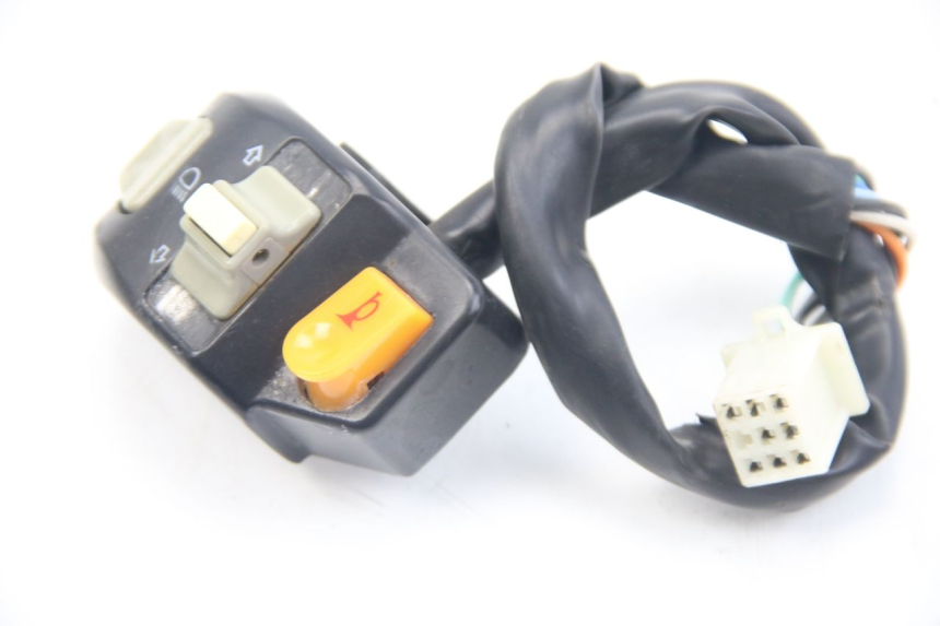 photo de LEFT SWITCH VENESI LOWIGI RETRO JJ50QT-3 50 (2020 - 2022)