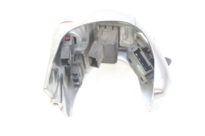 photo de LEFT HANDLEBAR SWITCH PIAGGIO MP3 125 (2006 - 2014)