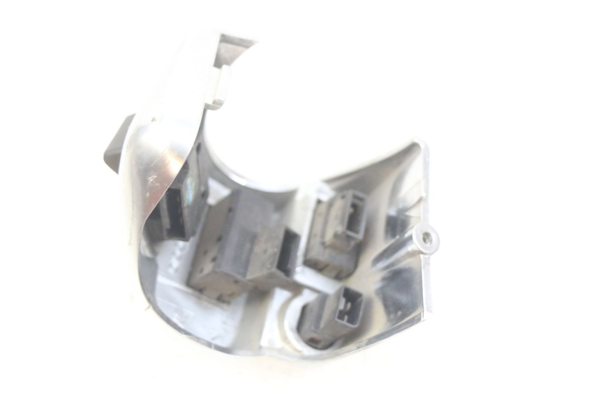 photo de LEFT HANDLEBAR SWITCH PIAGGIO MP3 125 (2006 - 2014)