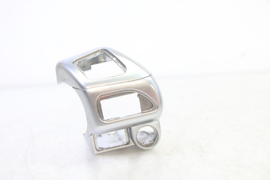 photo de LEFT HANDLEBAR SWITCH PIAGGIO MP3 125 (2006 - 2014)
