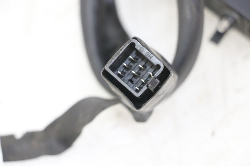 photo de LEFT HANDLEBAR SWITCH PEUGEOT KISBEE 4T 50 (2010 - 2017)